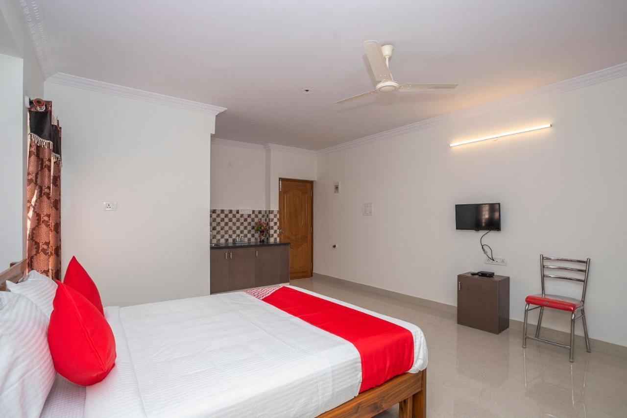 Oyo 27839 Manyata Residency Hotel Bangalore Buitenkant foto